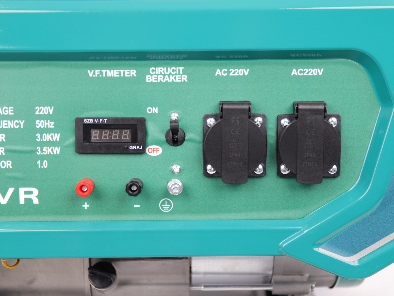 WENXIN big-tank-type-1-5-3-2kw gasoline generator, control panel view