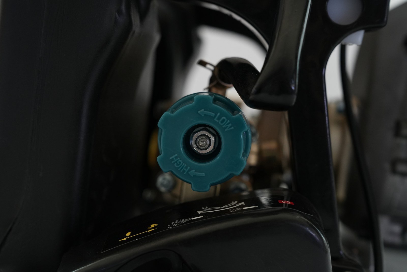 WENXIN 505 knapsack power sprayer, detail 2 view