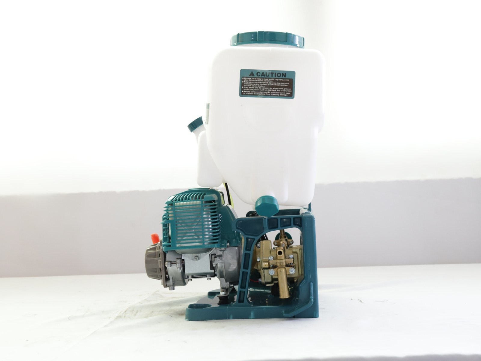 WENXIN 850 knapsack power sprayer, back view
