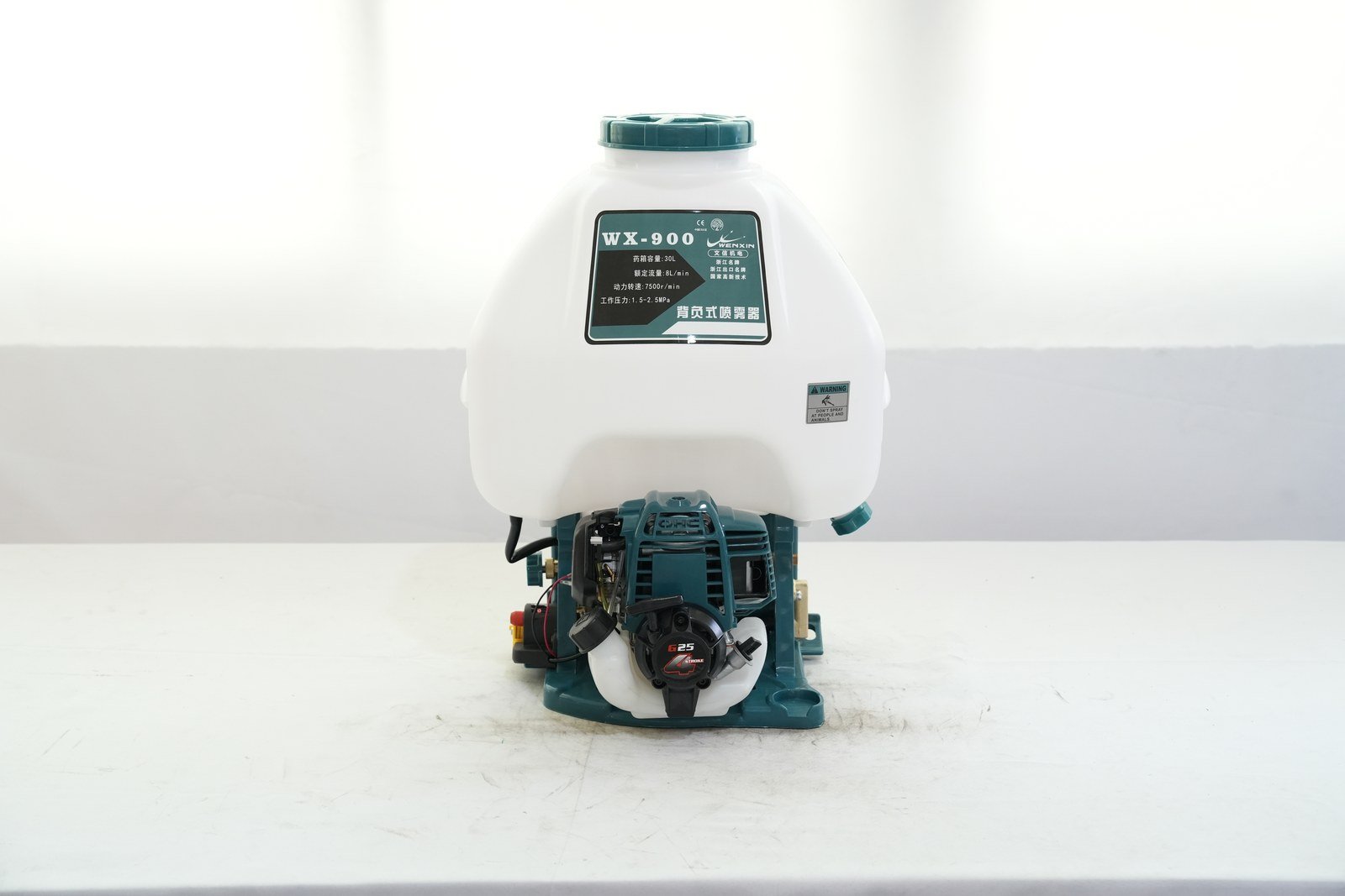 WENXIN 900 knapsack power sprayer, detail 1 view