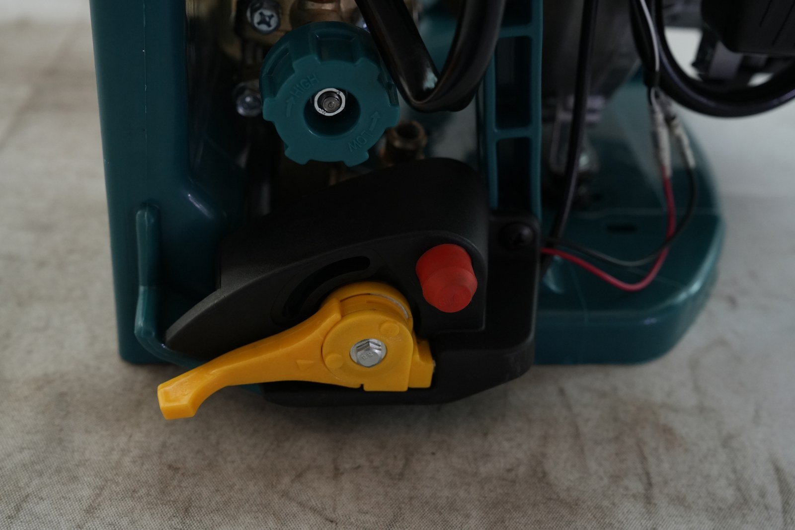 WENXIN 909 knapsack power sprayer, detail 2 view