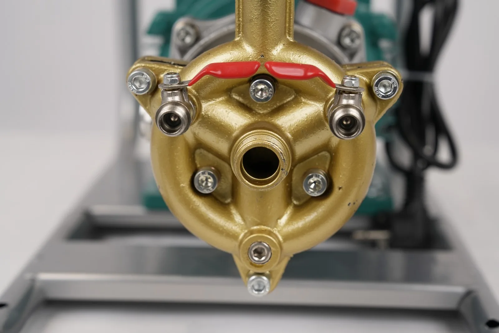 WENXIN 220-p25-direct-drive sprayer unit (engine + pump), pump head view