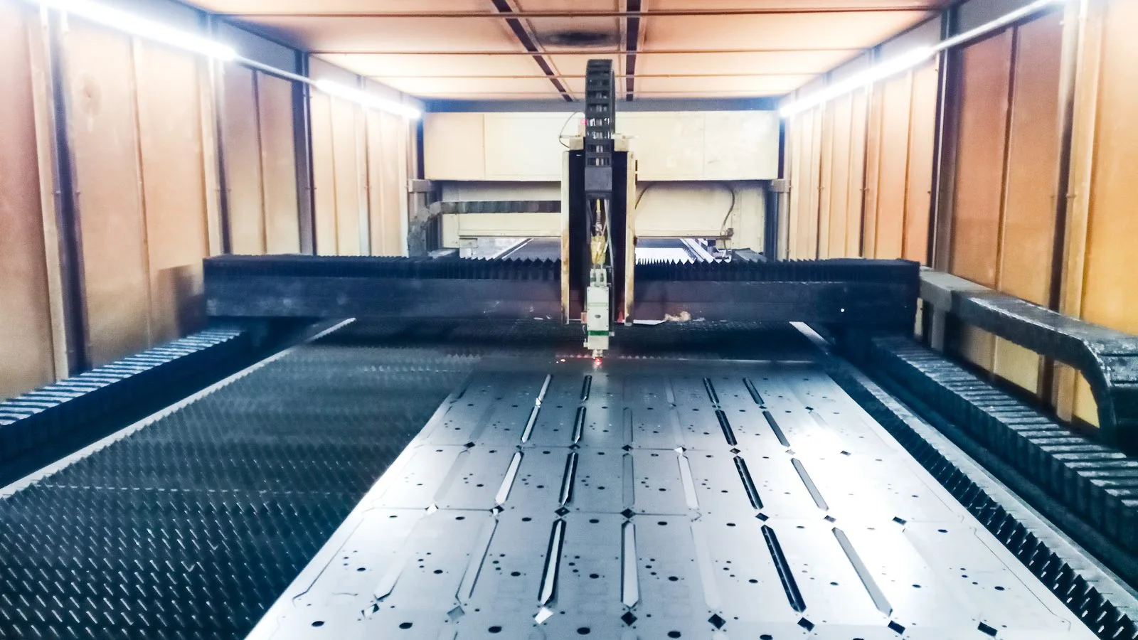 Laser cutting: precision cutting of steel sheet and plate for metal components